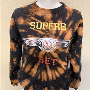 Bleached sweatshirt🌼 Sales